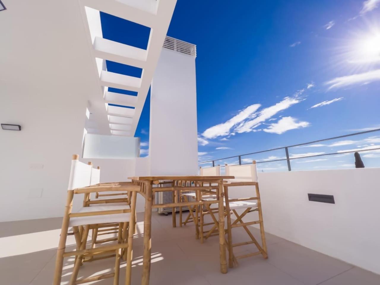 Penthouse On The Golden Mile 마르베야 외부 사진